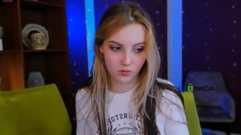 Snapshot of luna_tin chatting on 20, 11, 2025 Luna online show from 20, 11, 2025