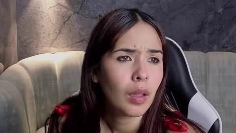 Snapshot of luna_tx_ chatting on 25, 10, 2025 Live 1500am 2100pm COLOMBIAN HOUR online show from 25, 10, 2025