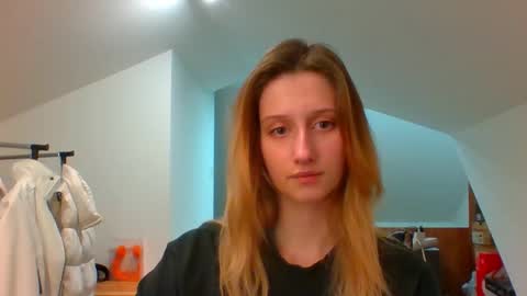 L U N A  online show from 13, 12, 2024