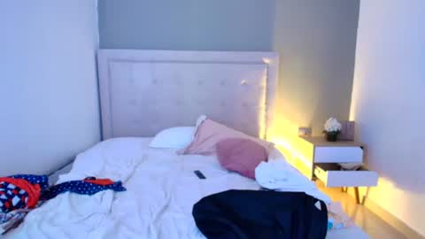 Snapshot of lunaa08 chatting on 9, 2, 2026 lunaa08 online show from 9, 2, 2026