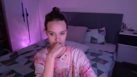 Luna online show from 18, 9, 2025