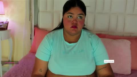 Snapshot of lunaablaze chatting on 8, 11, 2025 lunaablaze online show from 8, 11, 2025