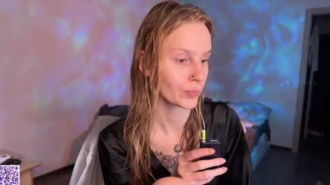 Snapshot of lunacyy chatting on 9, 9, 2025 Britney online show from 9, 9, 2025
