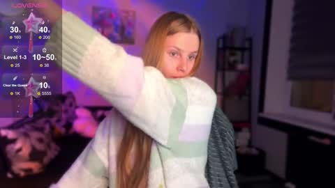 Snapshot of lunacyy chatting on 1, 12, 2025 Britney online show from 1, 12, 2025