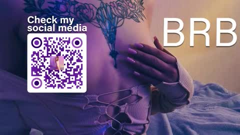 Snapshot of lunacyy chatting on 13, 12, 2025 Britney online show from 13, 12, 2025