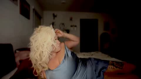 Luna Daddys Girl online show from 23, 3, 2026