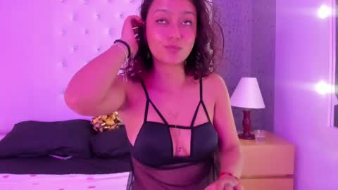 Snapshot of lunagatti chatting on 11, 4, 2026 Luna online show from 11, 4, 2026