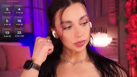 Snapshot of lunanight_ chatting on 21, 10, 2025 Luna next streams Mon Fri Sat Sun 8pm-5am gmt0 online show from 21, 10, 2025