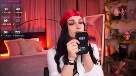 Snapshot of lunanight_ chatting on 1, 11, 2025 Luna next streams Mon Fri Sat Sun 8pm-5am gmt0 online show from 1, 11, 2025