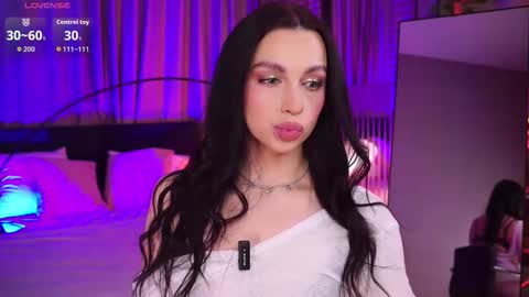 Snapshot of lunanight_ chatting on 14, 12, 2025 Luna next streams Mon Fri Sat Sun 8pm-5am gmt0 online show from 14, 12, 2025