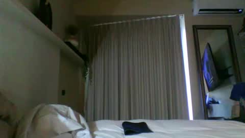 Snapshot of lunapearl__ chatting on 16, 12, 2025 LunaPearl online show from 16, 12, 2025