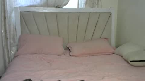 Snapshot of lunar_chocolate000 chatting on 19, 2, 2026 Smiley online show from 19, 2, 2026