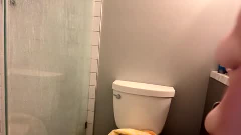 Snapshot of lunar_nightstar chatting on 16, 9, 2025 lunar_nightstar online show from 16, 9, 2025