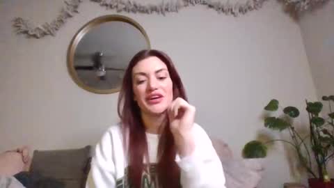 Snapshot of lunara_obscene chatting on 16, 11, 2025 Luna online show from 16, 11, 2025