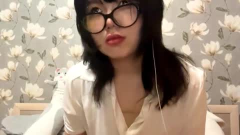 Yuna online show from 10, 10, 2025