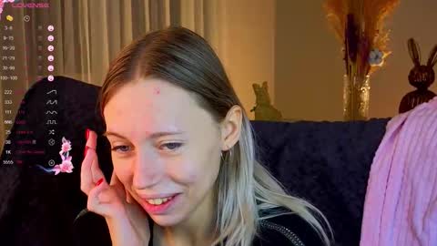 Snapshot of lunariabliss chatting on 1, 12, 2025 Kelly online show from 1, 12, 2025