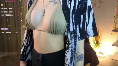 Snapshot of lunariabliss chatting on 16, 1, 2026 Kelly online show from 16, 1, 2026