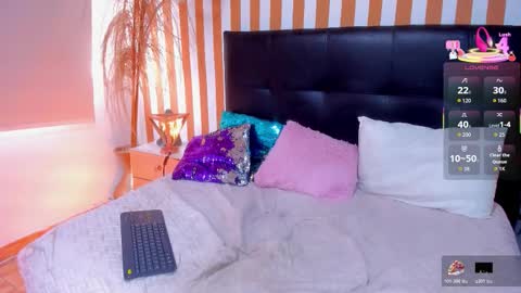 Snapshot of lunatoledo chatting on 15, 11, 2025 Luna Toledo online show from 15, 11, 2025