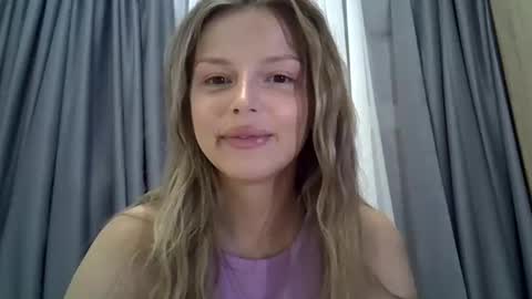Luna  online show from 15, 9, 2025