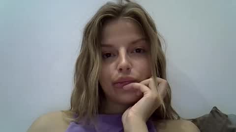 Luna  online show from 26, 9, 2025