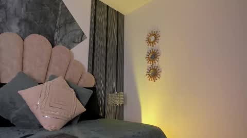 Luna   online show from 20, 3, 2026