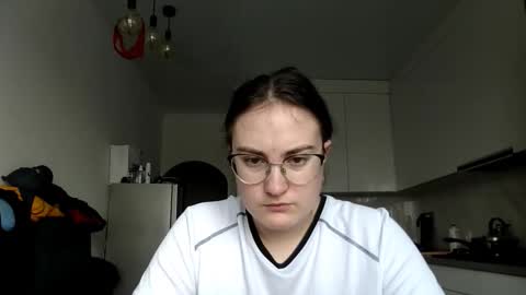 lunavelvet3 online show from 4, 12, 2025