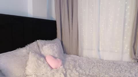 lunavelvet7 online show from 18, 3, 2026