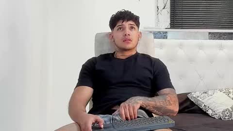 Lunay online show from 10, 1, 2026