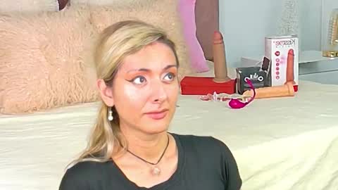 lunitadiva online show from 25, 11, 2025