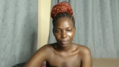 luo_queen online show from 24, 11, 2025