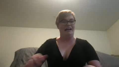 Luscious Kitten online show from 3, 10, 2025