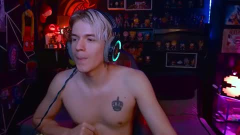 Snapshot of lustymatt chatting on 17, 10, 2025 lustymatt online show from 17, 10, 2025