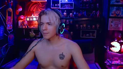 Snapshot of lustymatt chatting on 21, 10, 2025 lustymatt online show from 21, 10, 2025