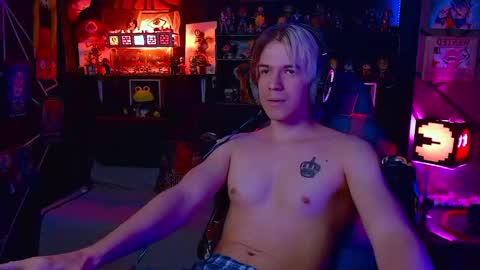 Snapshot of lustymatt chatting on 31, 10, 2025 lustymatt online show from 31, 10, 2025