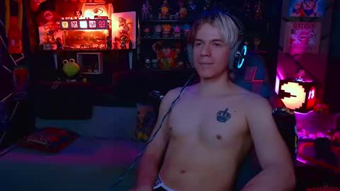 Snapshot of lustymatt chatting on 10, 11, 2025 lustymatt online show from 10, 11, 2025