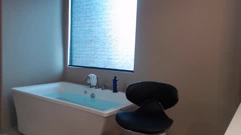 Snapshot of luv_missle chatting on 5, 3, 2025 luv_missle online show from 5, 3, 2025