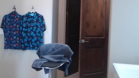 Snapshot of luv_missle chatting on 12, 3, 2025 luv_missle online show from 12, 3, 2025