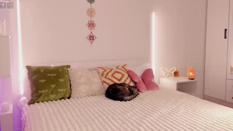 Julia   LuvJuly  online show from 26, 10, 2025