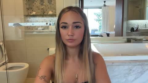 Livvyy online show from 12, 11, 2025