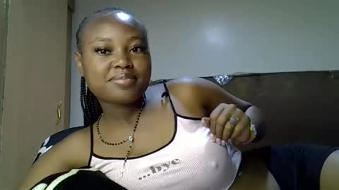 Snapshot of luvly_ebonny chatting on 8, 9, 2025 Tracy online show from 8, 9, 2025