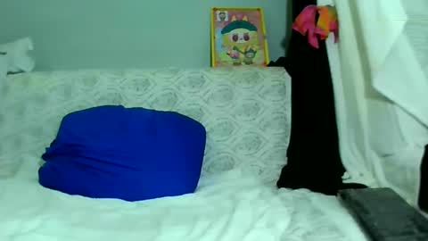Bee Bee online show from 22, 2, 2025