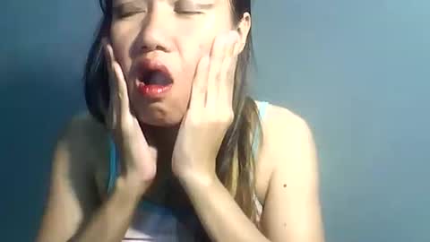 Bee Bee online show from 6, 2, 2026