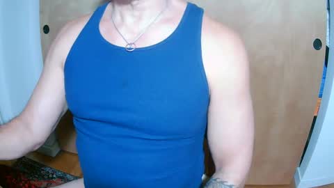 Snapshot of luvzjerkingoff chatting on 6, 2, 2025 luvzjerkingoff online show from 6, 2, 2025