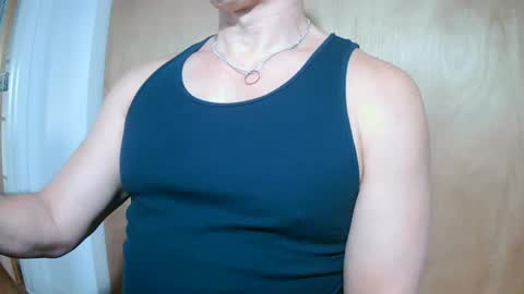 Snapshot of luvzjerkingoff chatting on 27, 2, 2025 luvzjerkingoff online show from 27, 2, 2025
