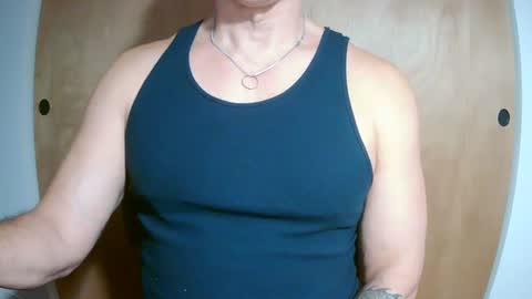 Snapshot of luvzjerkingoff chatting on 28, 2, 2025 luvzjerkingoff online show from 28, 2, 2025