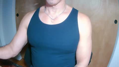 Snapshot of luvzjerkingoff chatting on 12, 3, 2025 luvzjerkingoff online show from 12, 3, 2025