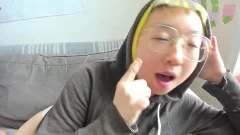 Snapshot of luxgray chatting on 8, 3, 2026 LuxGray online show from 8, 3, 2026