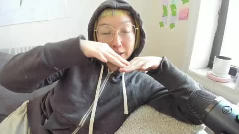 Snapshot of luxgray chatting on 29, 3, 2026 LuxGray online show from 29, 3, 2026