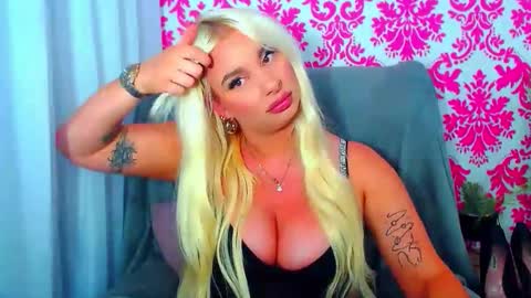 Snapshot of luxuriaaa chatting on 25, 9, 2025 Luxuriaa online show from 25, 9, 2025