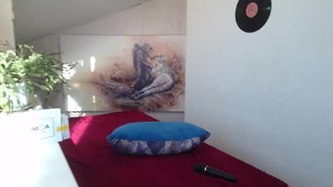 Laura online show from 27, 9, 2025